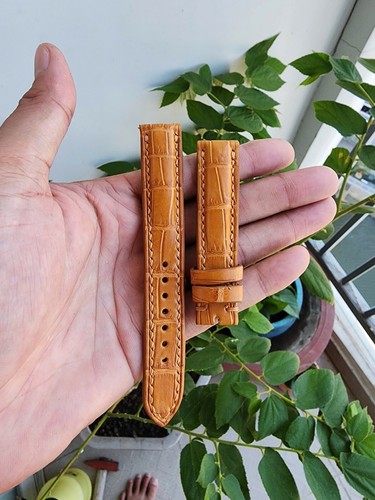 Brown 100 genuine - 100%,